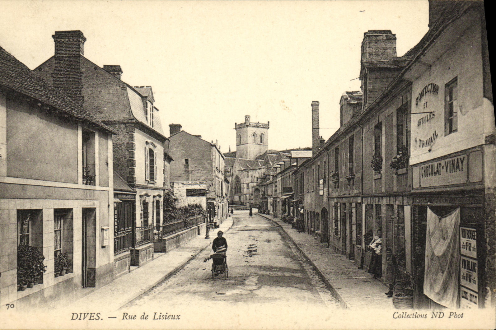 VINTAGE POSTCARD Divine Street of Lisieux