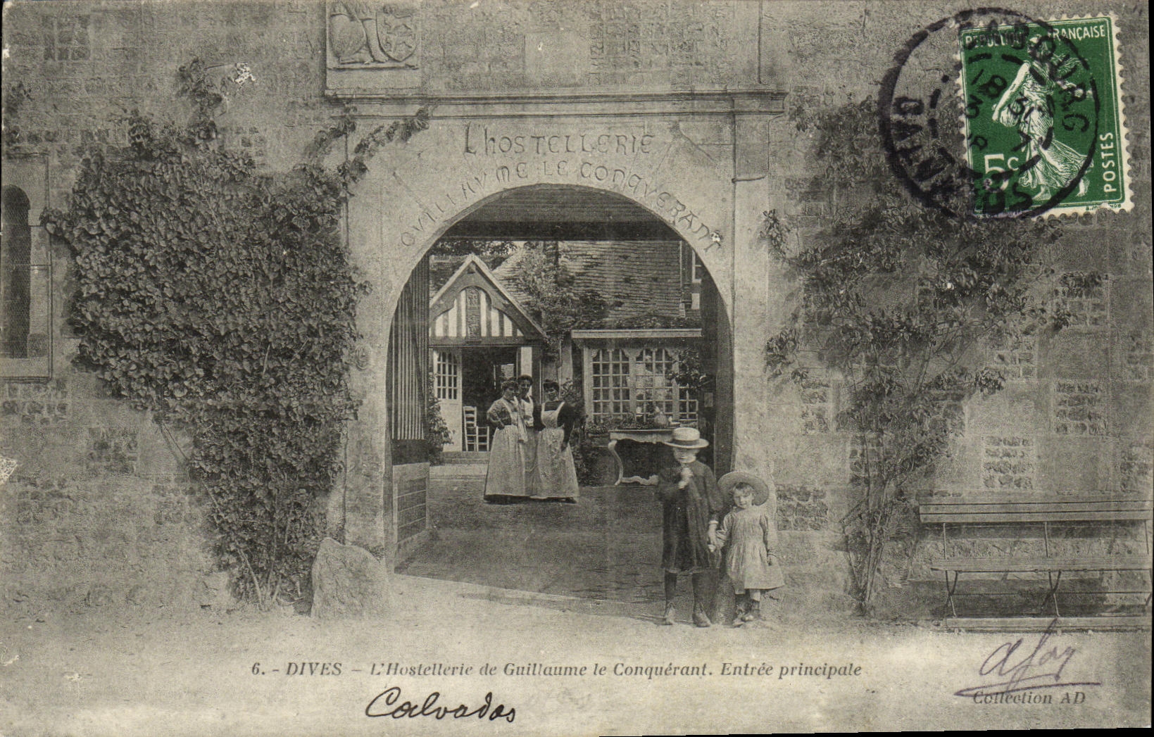 VINTAGE POSTCARD Divine L Fashionable country inn of William the Conqueror Main entrance Children