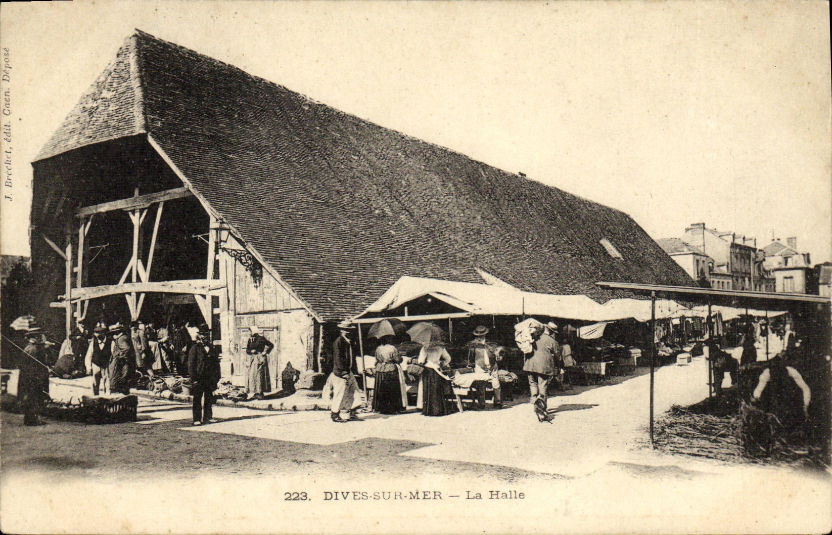 CPA Dives Sur Mer la Halle