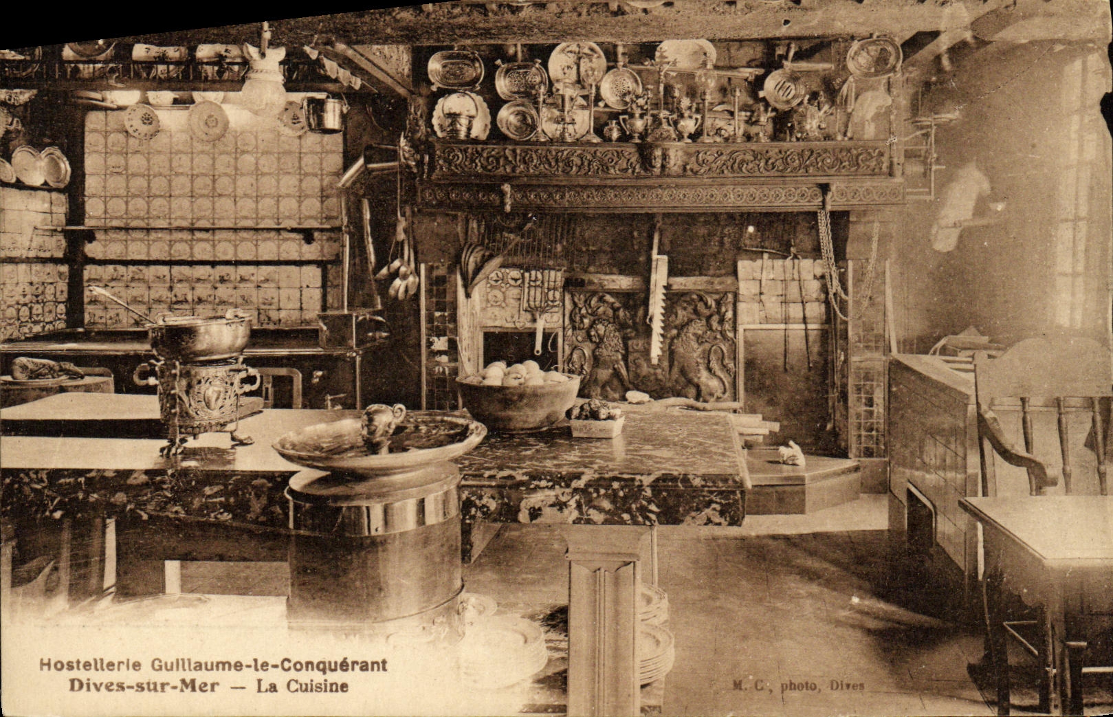 CPA Dives Sur Mer Hostellerie Guillaume le Conquerant La cuisine