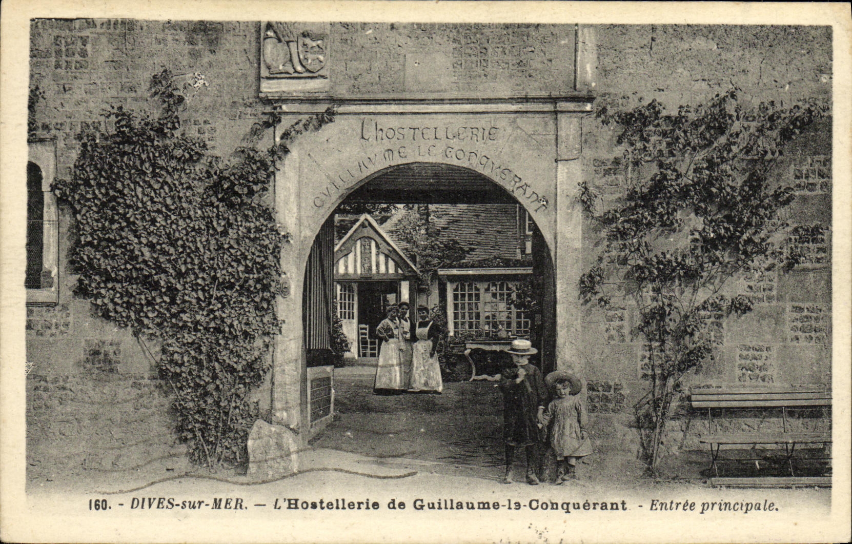 CPA Dives Sur Mer Colonne de Guillaume le Conquerant Enfants