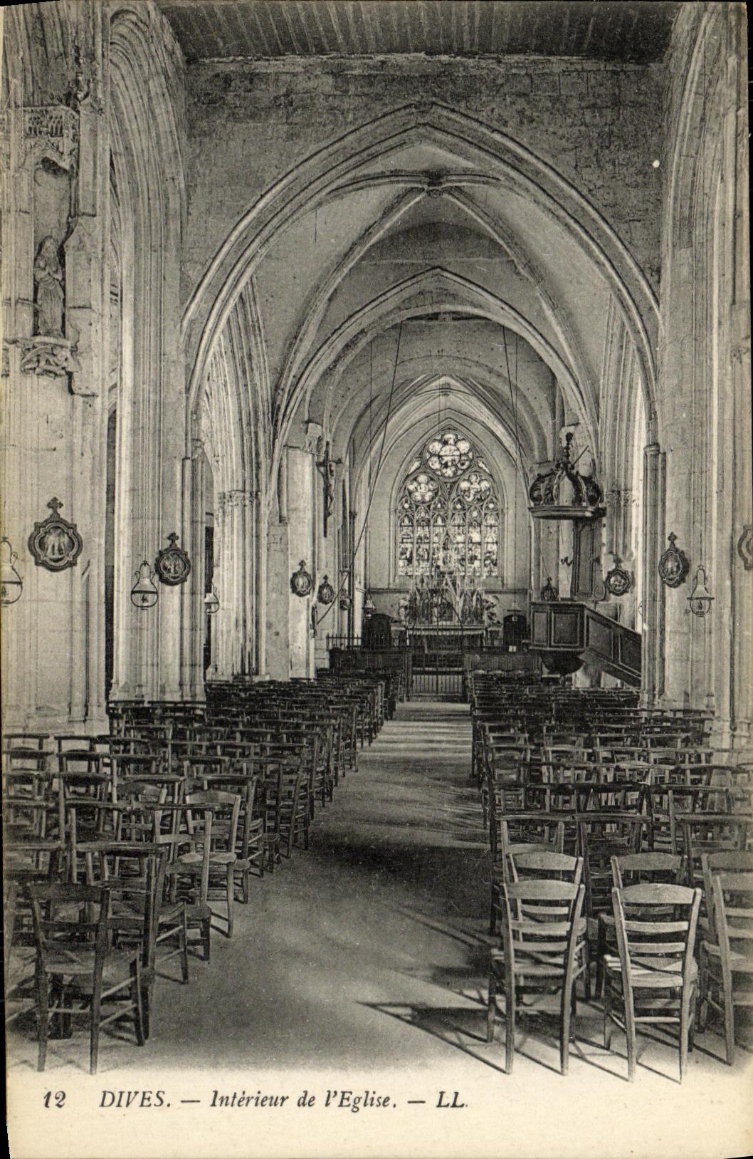 CPA Dives Interieur de L Eglise