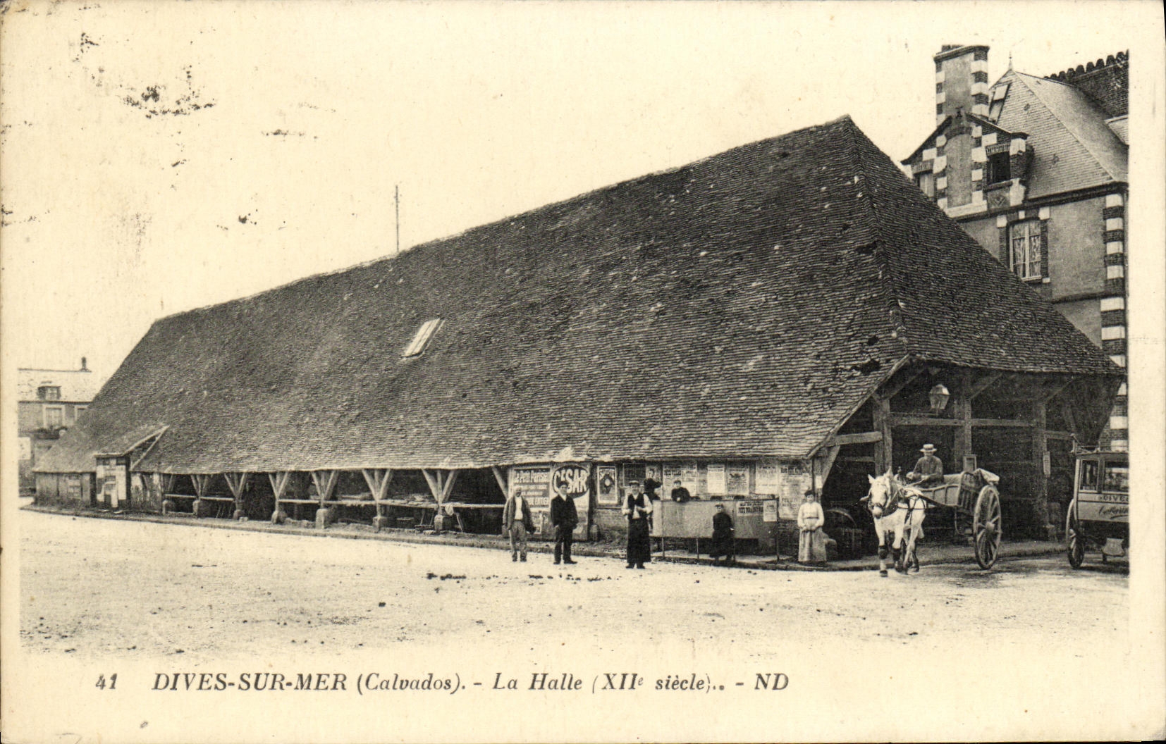 CPA Dives Sur Mer Halles 