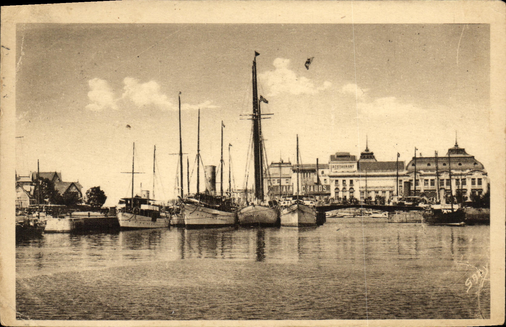 VINTAGE POSTCARD Deauville Flowered Beach the Basin of the Yachts
