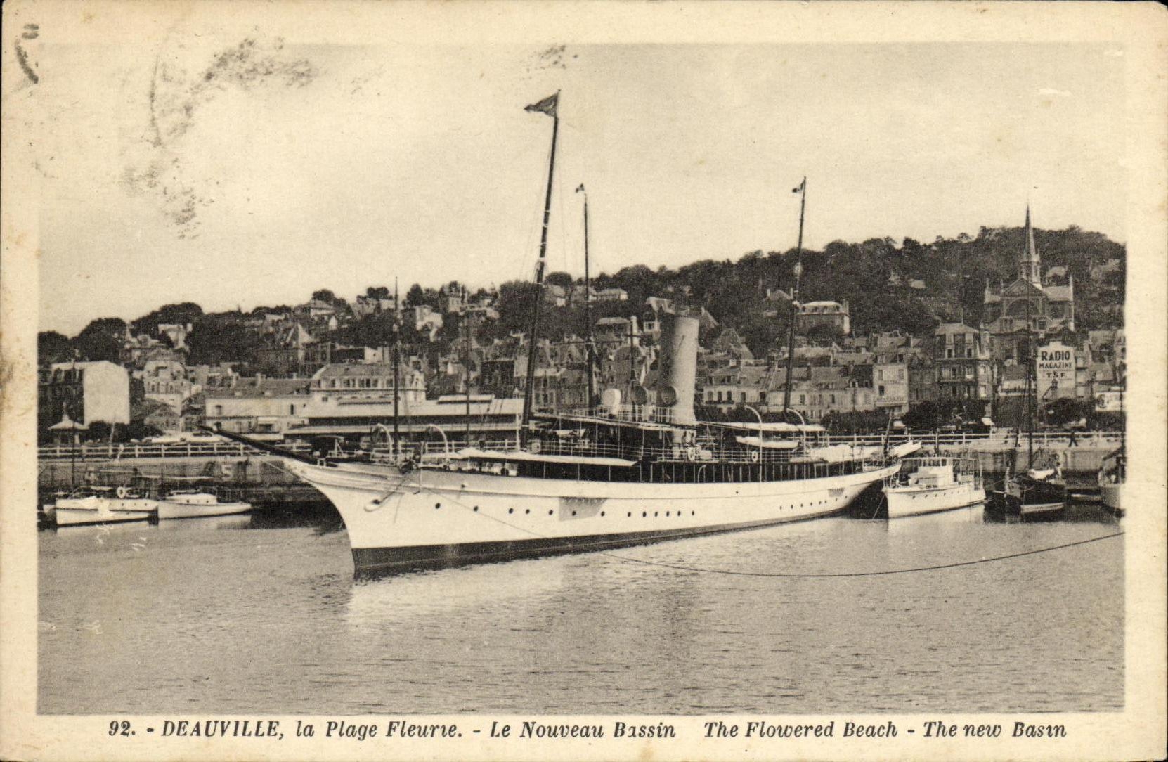 CPA Deauville Plage Fleurie Le Nouveau Bassin Bateaux