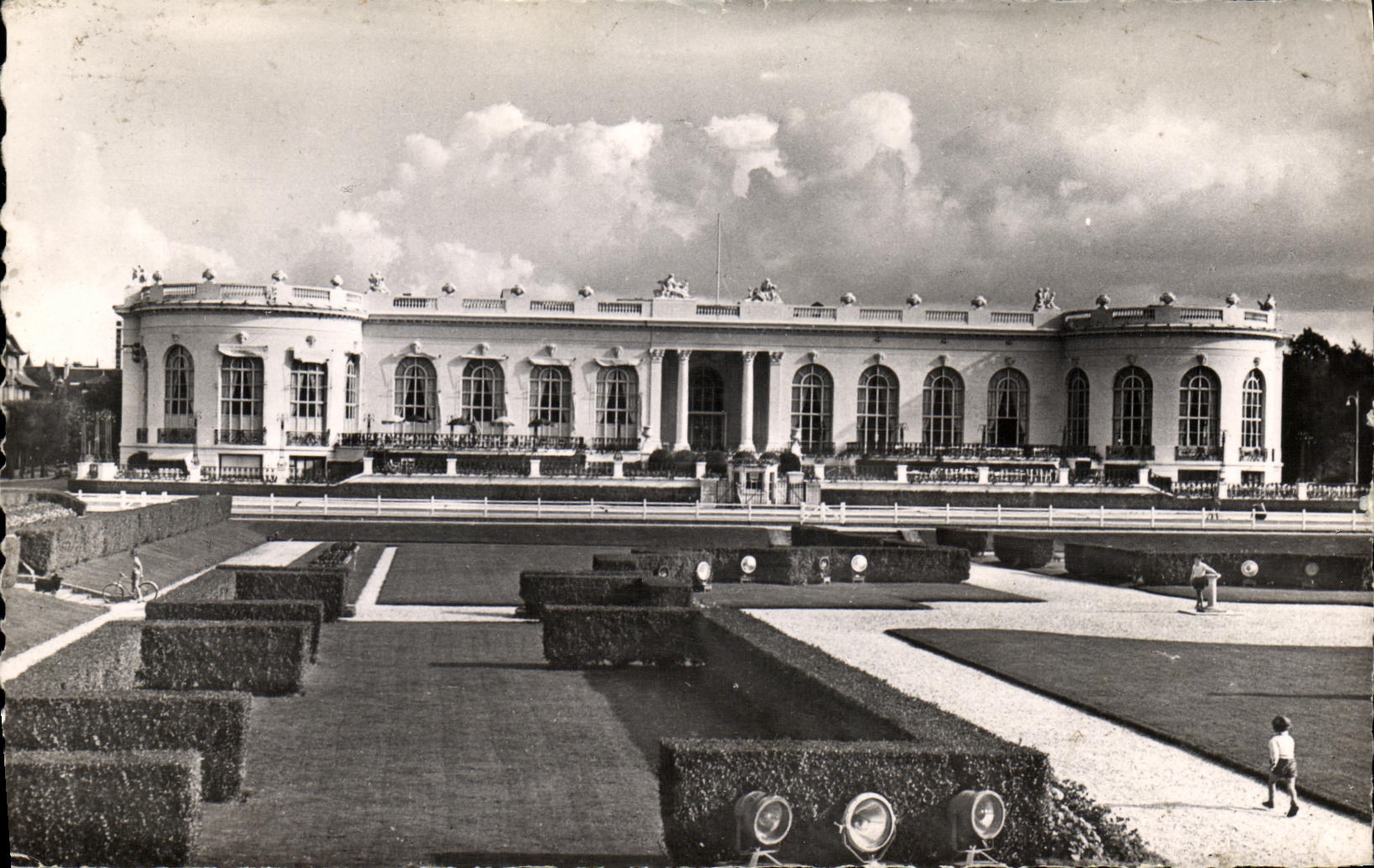 CPA Deauville Plage Fleurie Le Casino 