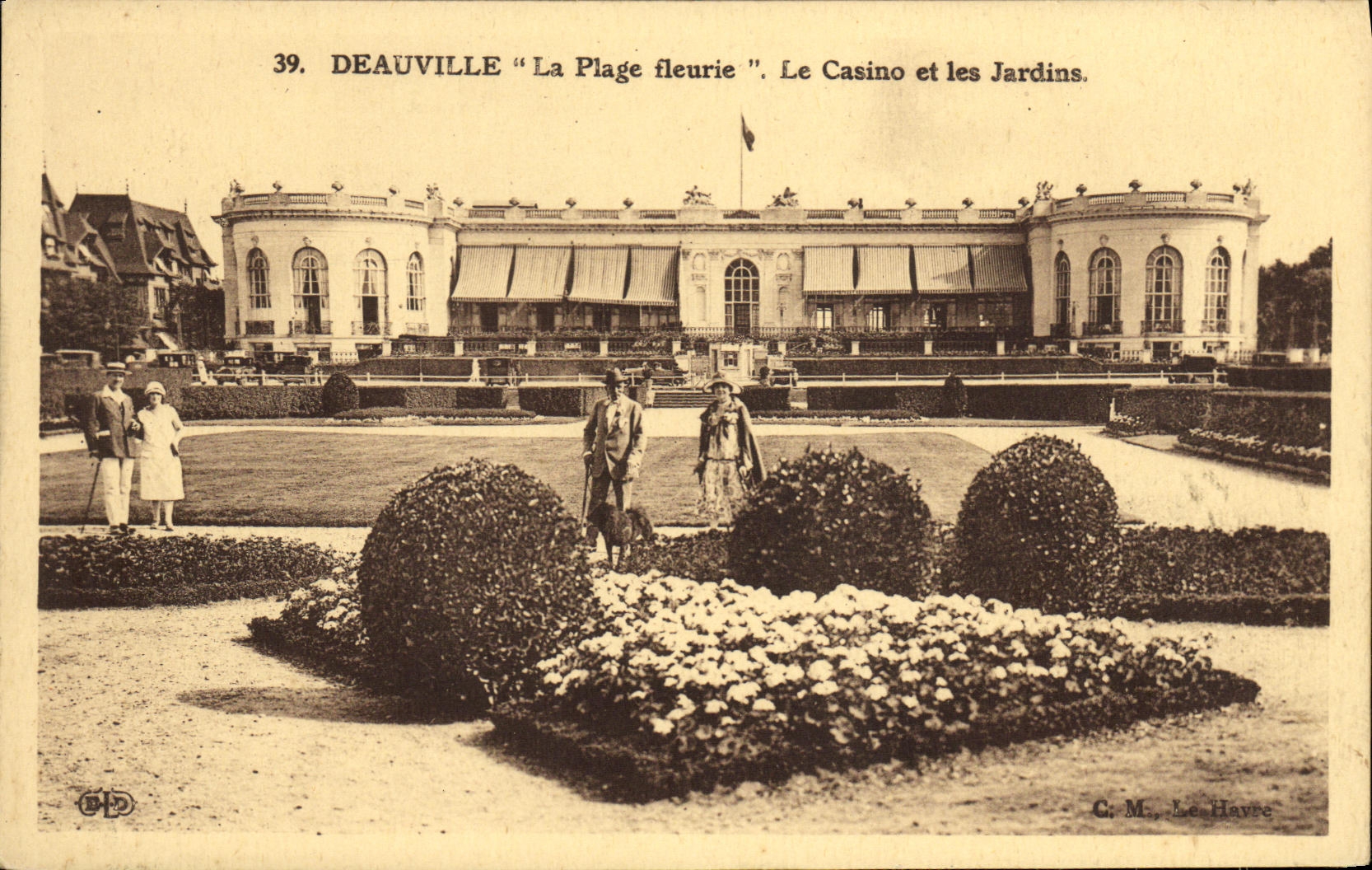 CPA Deauville Le Casino et les Jardins