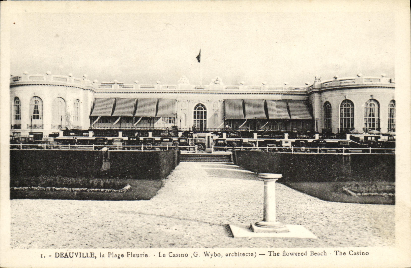 CPA Deauville La Plage Fleurie Le Casino