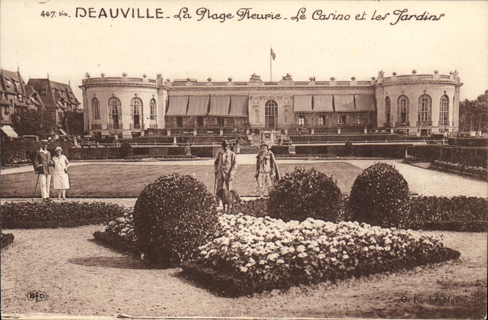 CPA Deauville Le Casino et les jardins