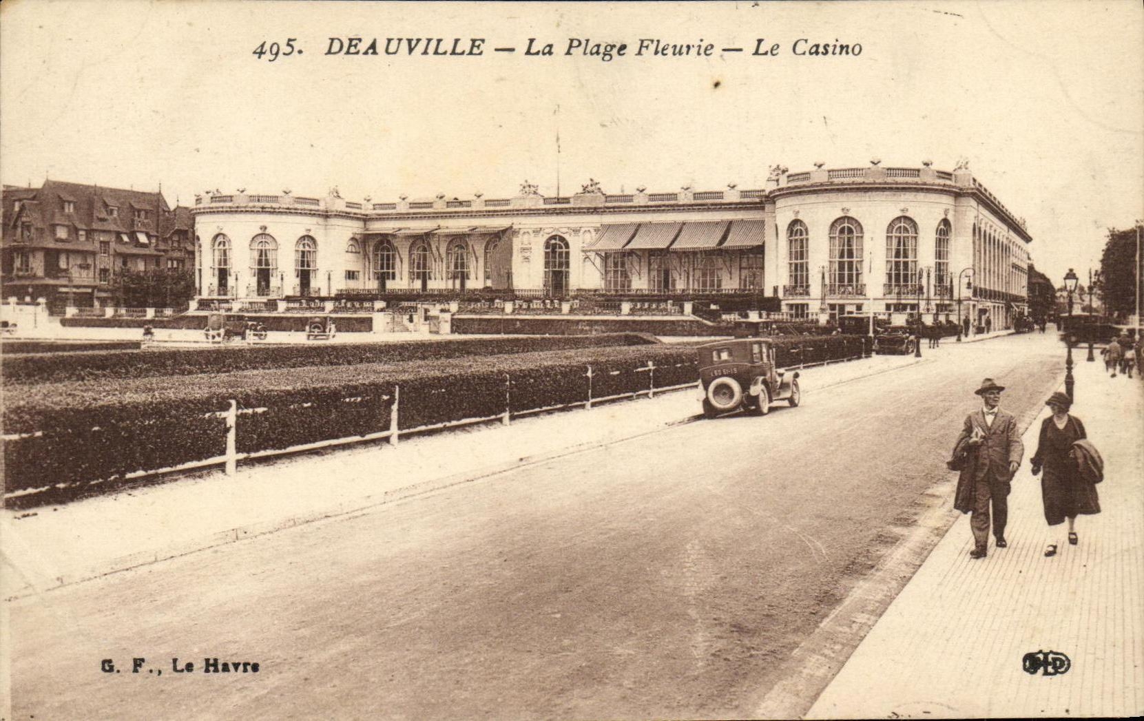 CPA Deauville La Plage Fleurie Le Casino