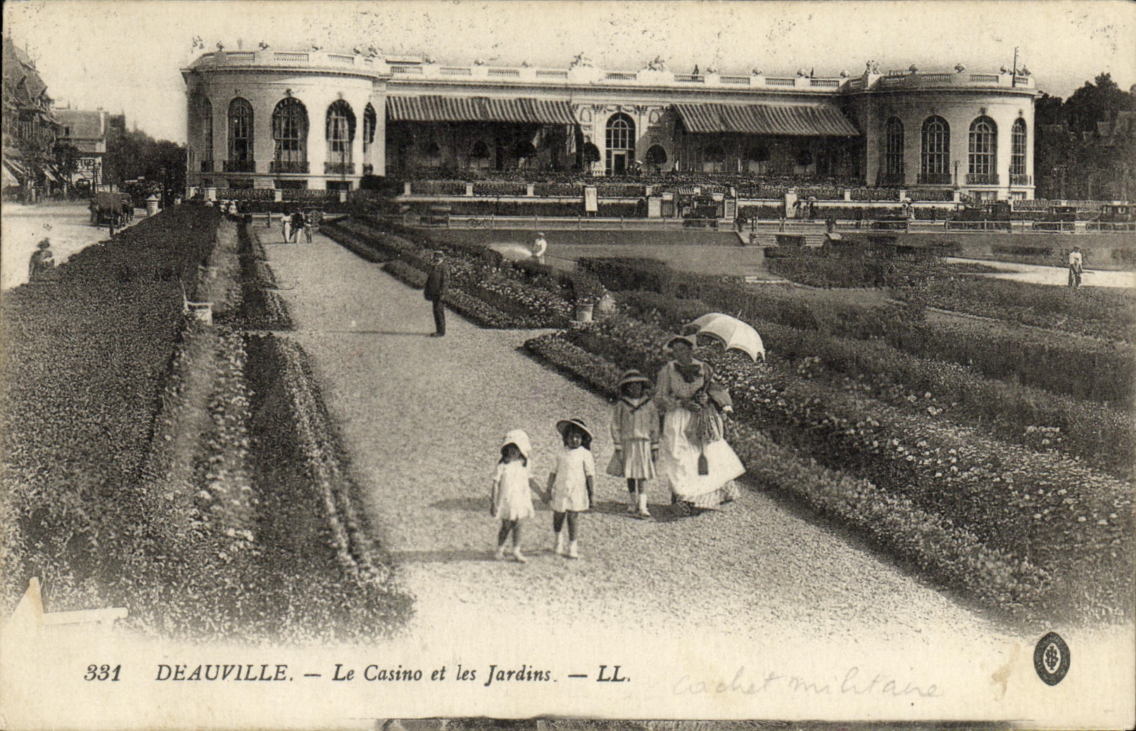 CPA Deauville Le Casino et les Jardins