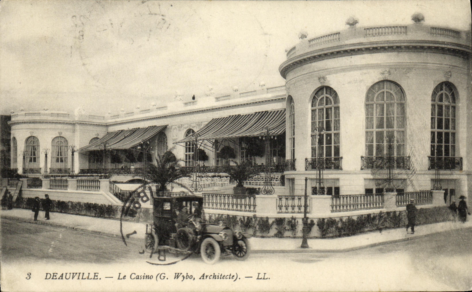 VINTAGE POSTCARD Deauville the Automobile Casino