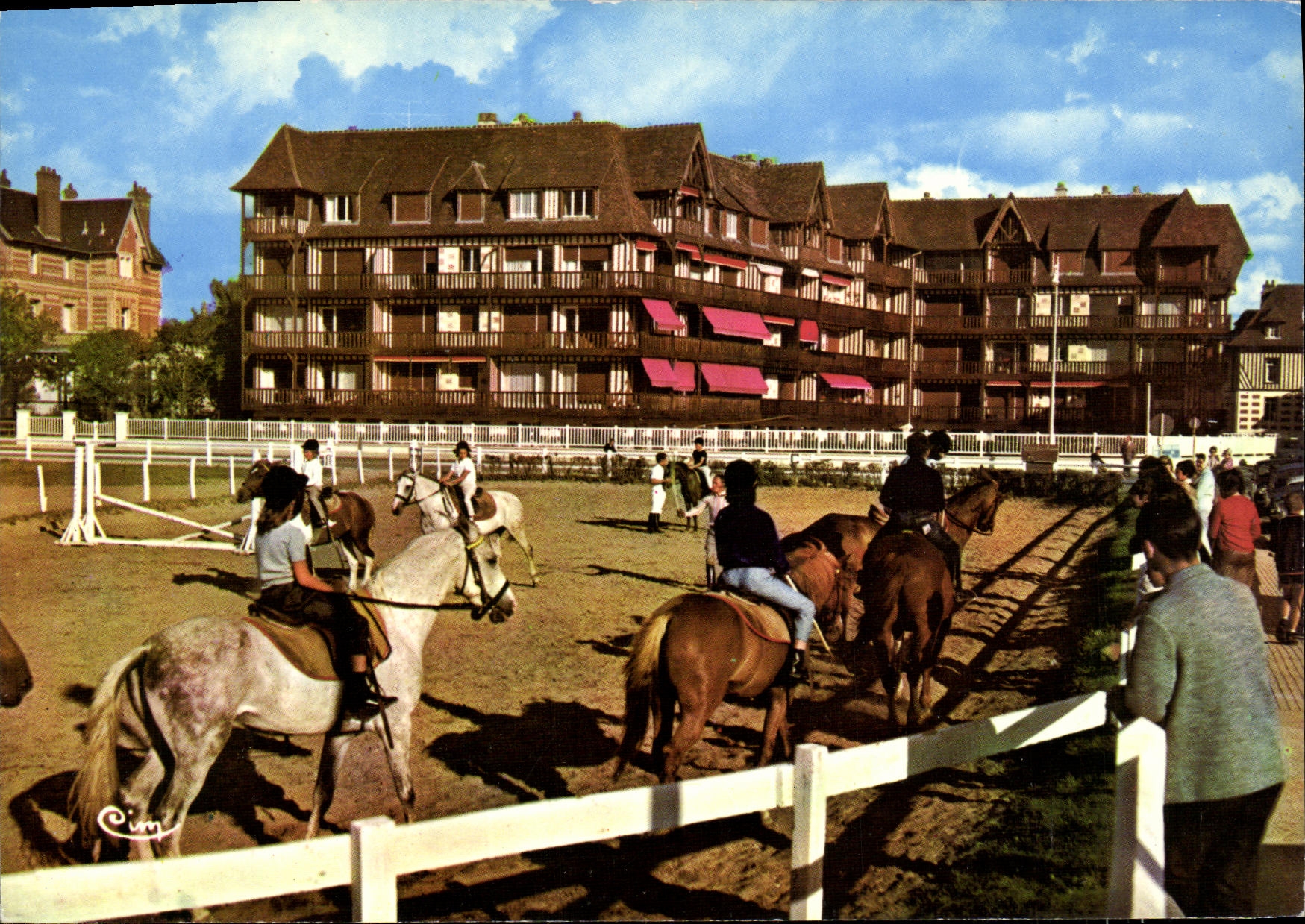 CPM Deauville Le poney club hippisme Chevaux
