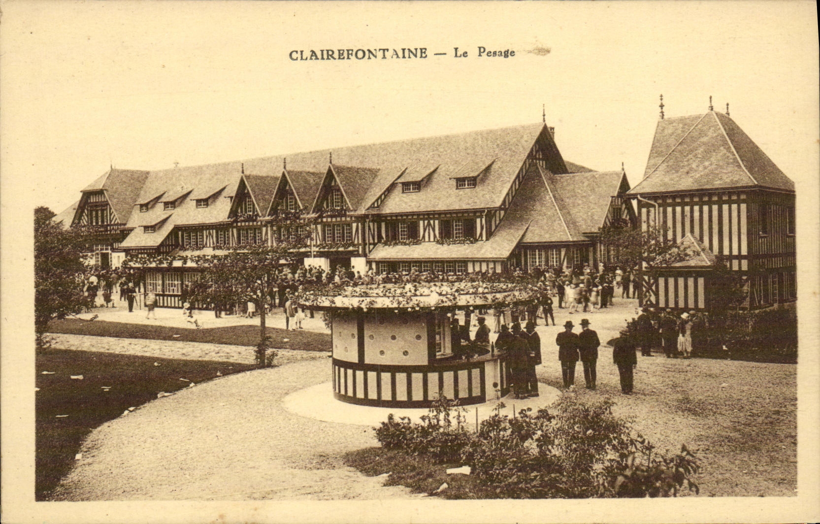 CPA Deauville la Pesage Hippisme Chevaux