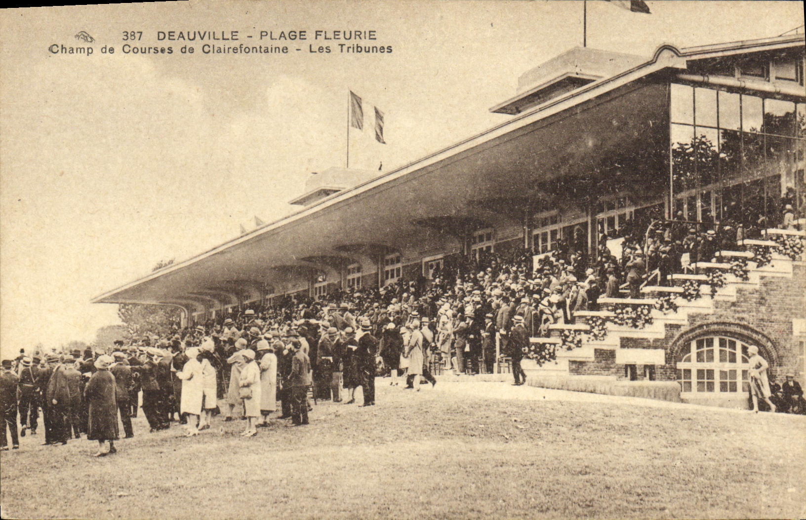 VINTAGE POSTCARD Deauville the Flowered Beach Racecourse of Clairefontaine