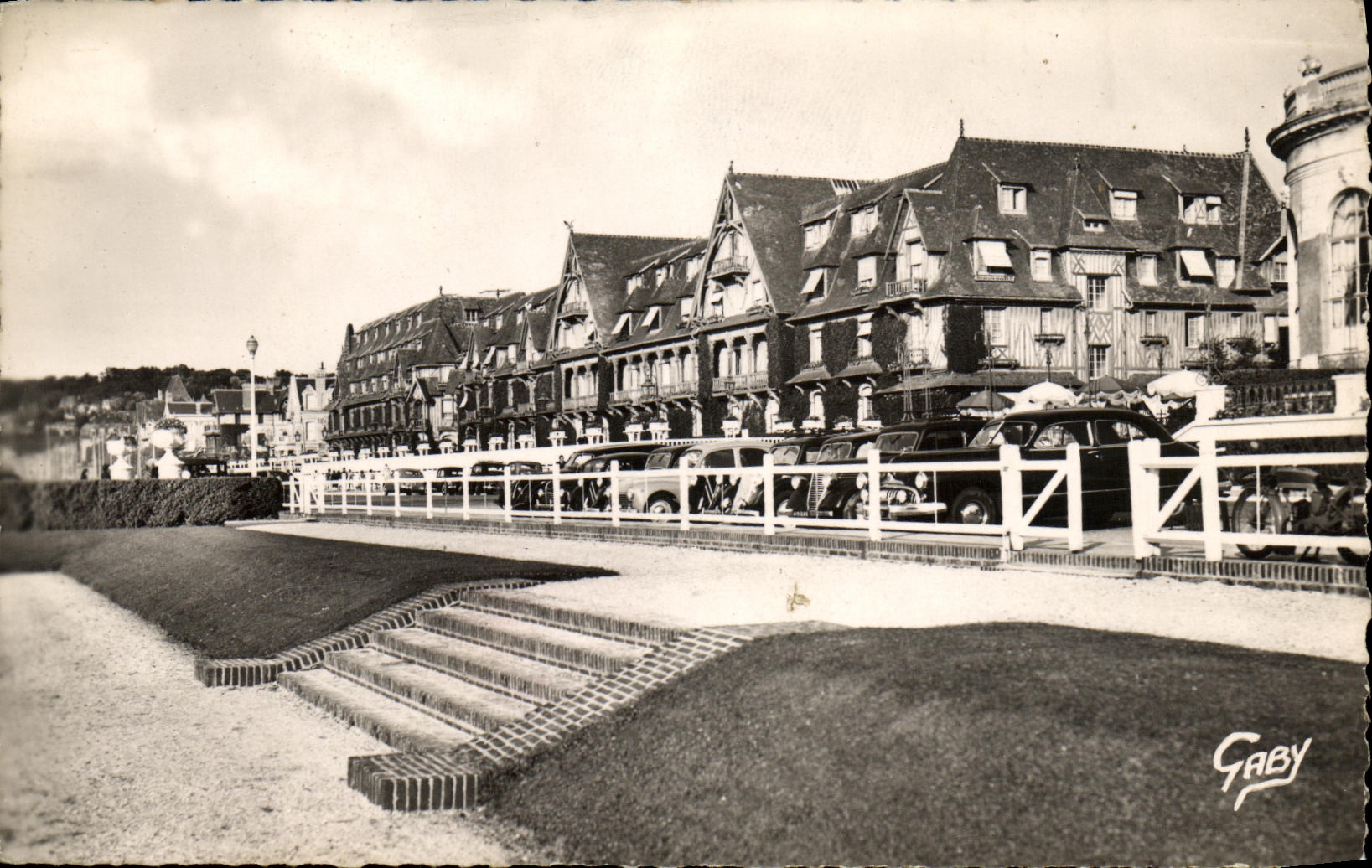 CPA Deauville La Plage Fleurie Hotel Normandie