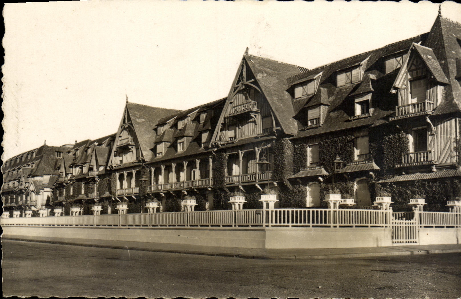 VINTAGE POSTCARD Deauville the Flowered Beach Normandiy Hotel