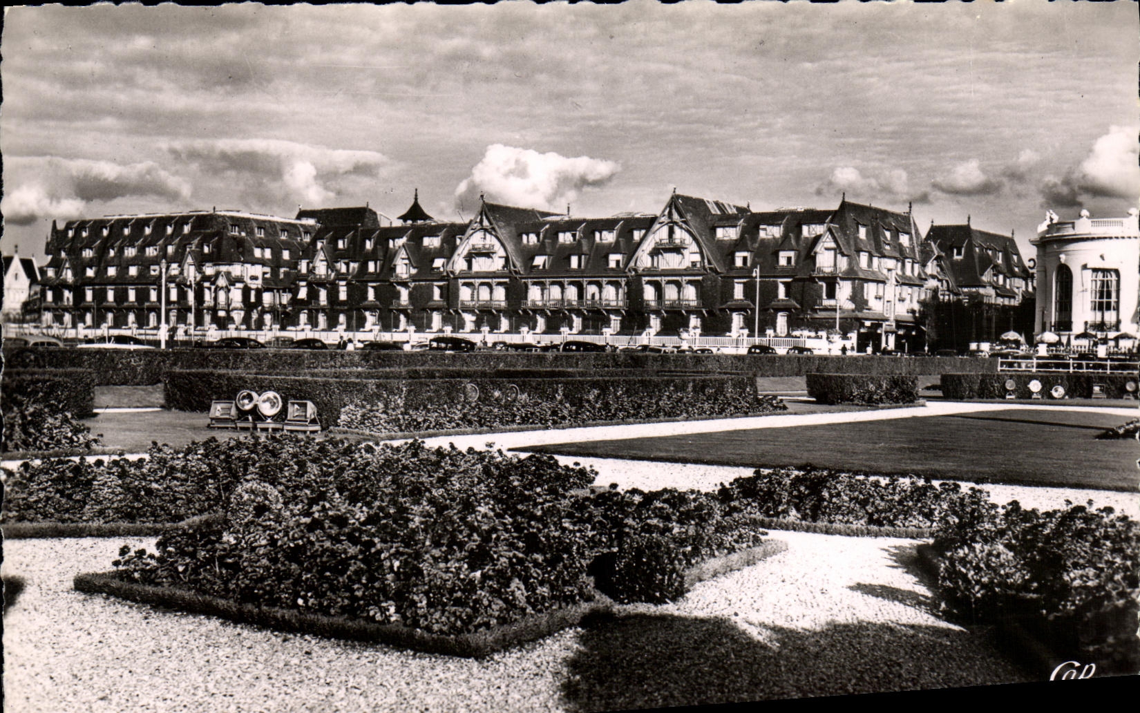 VINTAGE POSTCARD Deauville the Flowered Beach Normandy Hotel and gardens