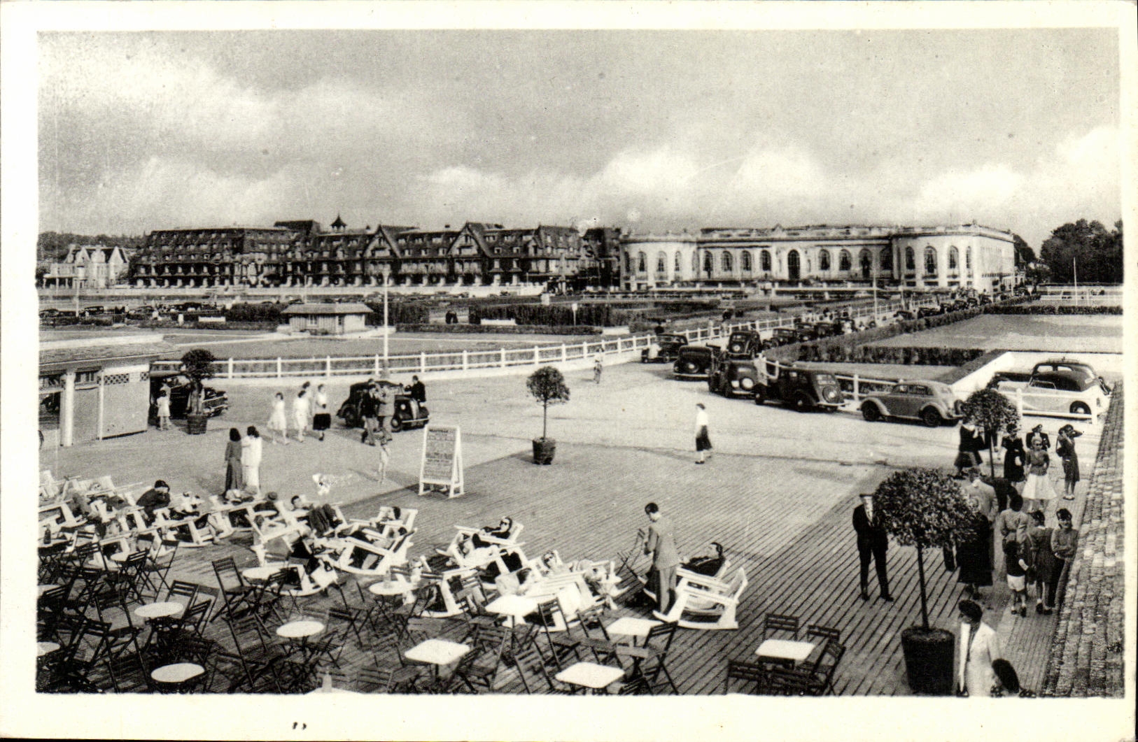 VINTAGE POSTCARD Deauville the Flowered Beach Normandy Hotel and the casino