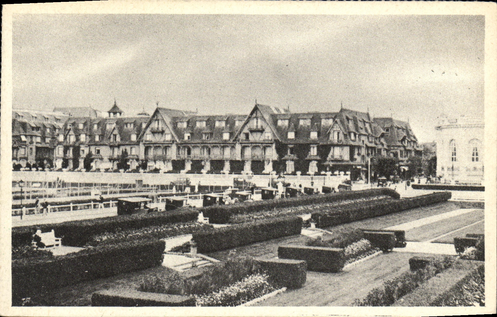 CPA Deauville La Plage Fleurie Le Normandy Hotel