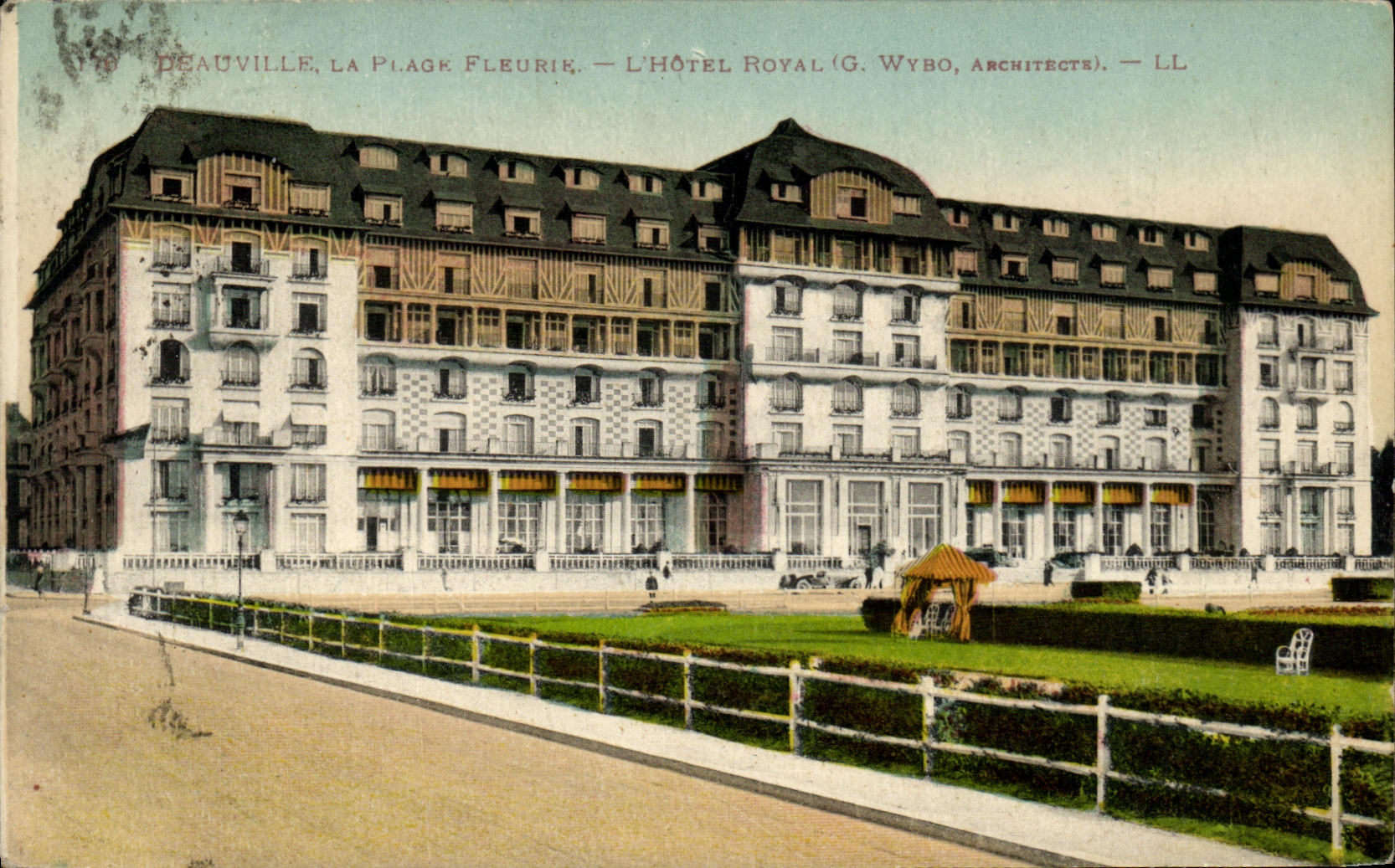 CPA Deauville La Plage Fleurie L Hotel Royal
