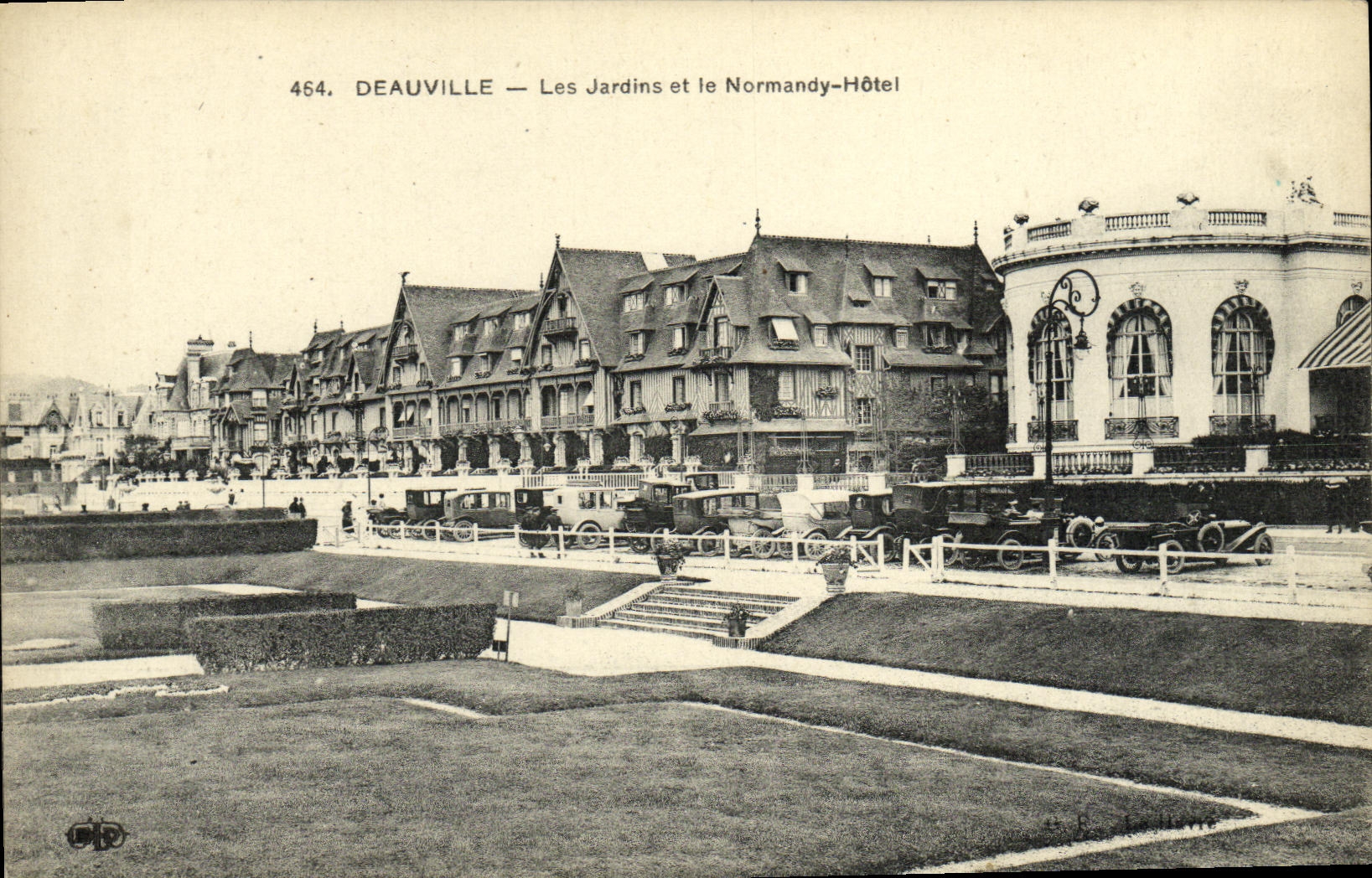 CPA Deauville Les Jardins et le Normandy Hotel