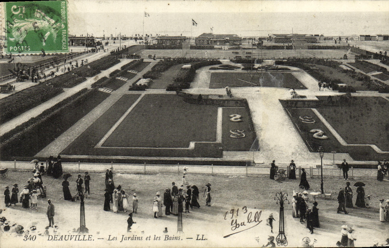CPA Deauville Les Jardins et les Bains