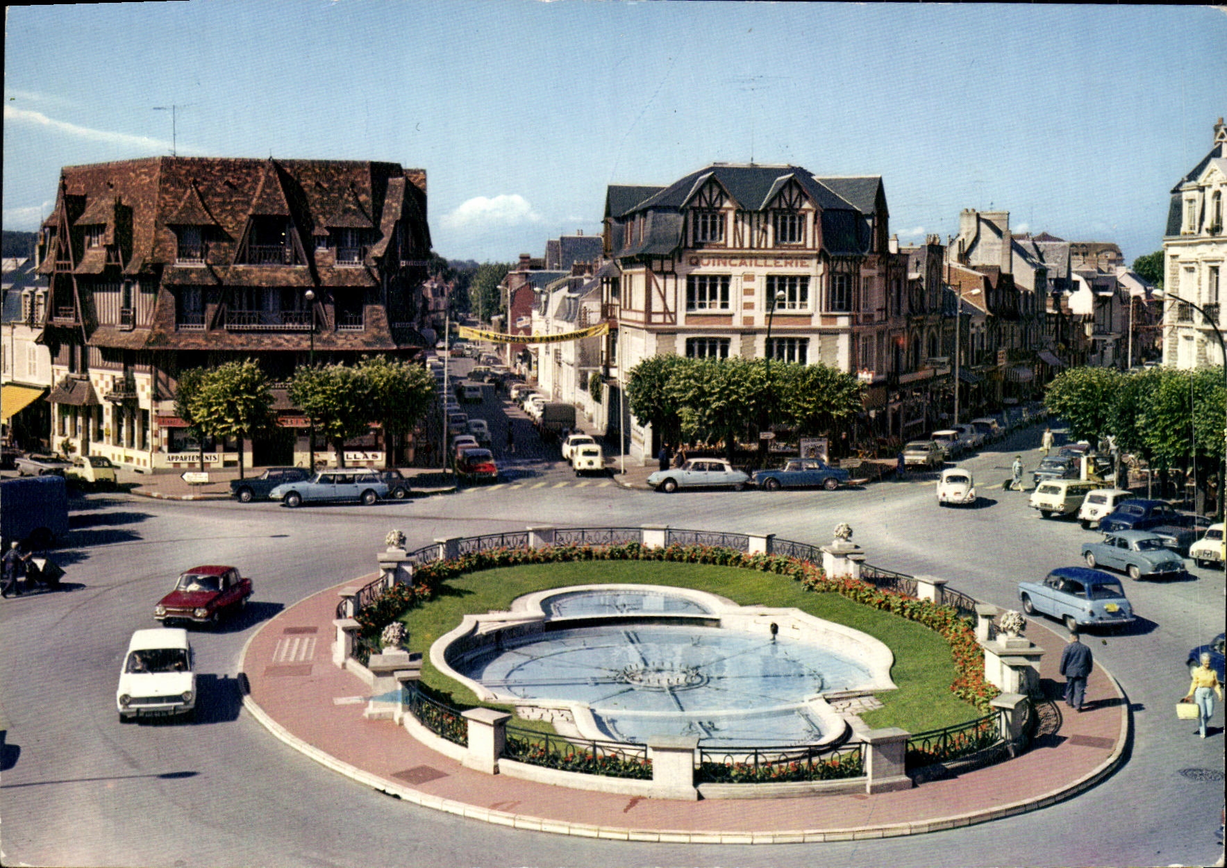 POSTAL MODERNA Deauville la playa florecida el lugar de Morny