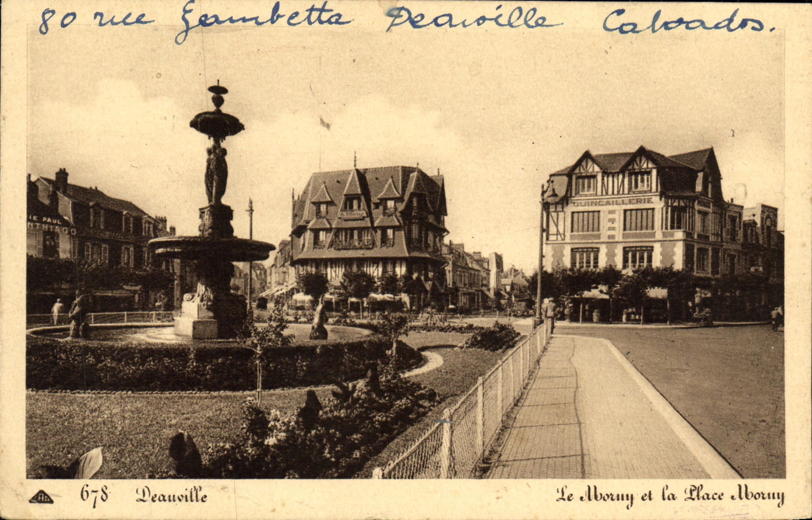 CPA Deauville Le Morny et la Place Morny 