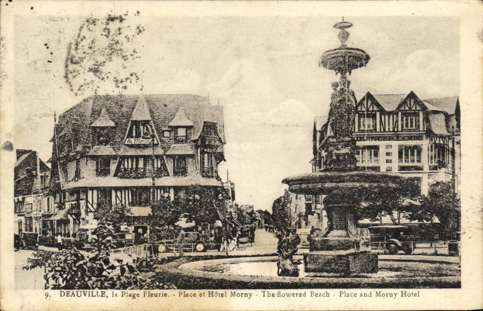 CPA Deauville La Plage Fleurie Place et Hotel Morny