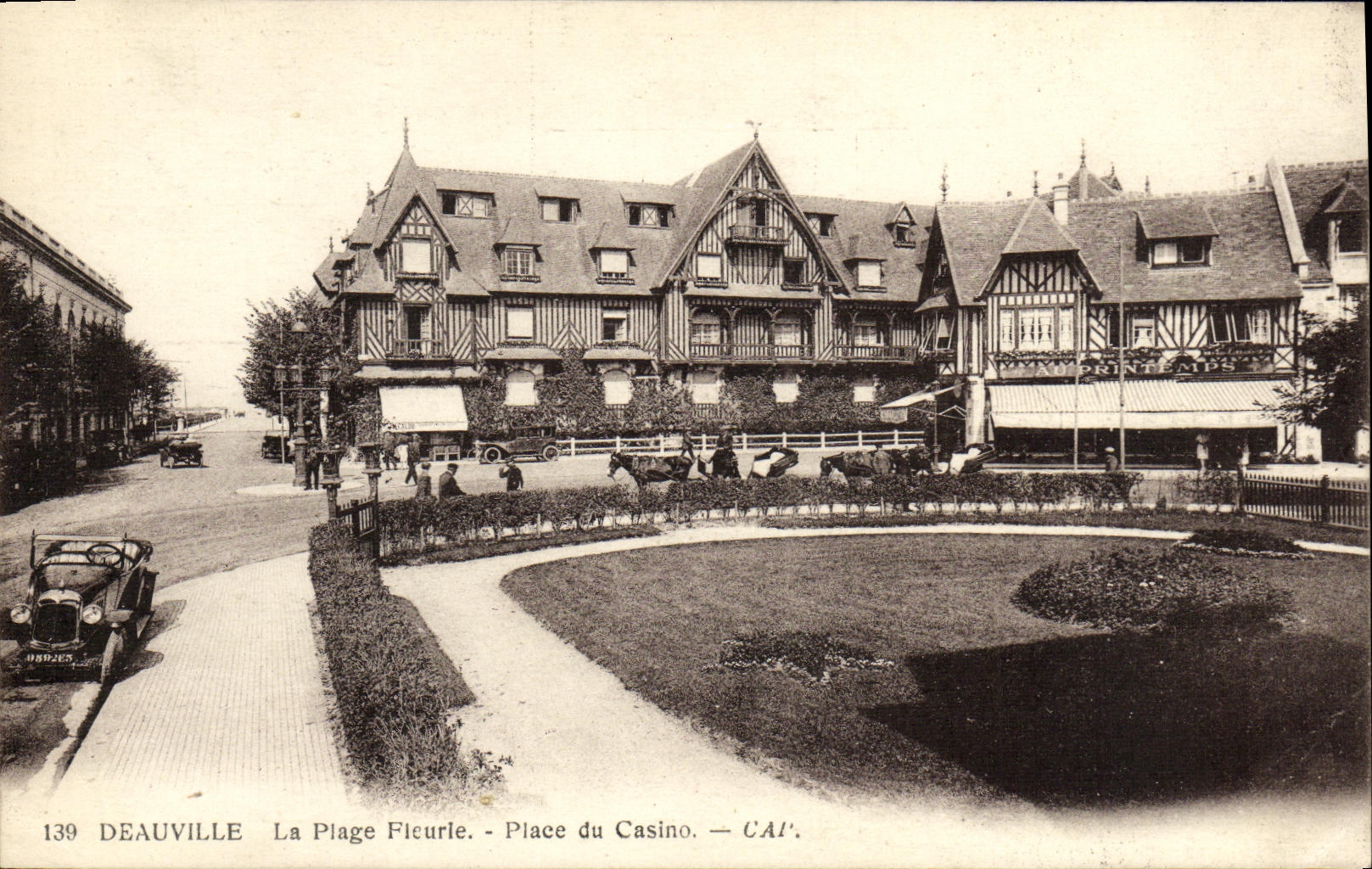 POSTAL Deauville de la VENDIMIA el lugar florecido de la playa del casino