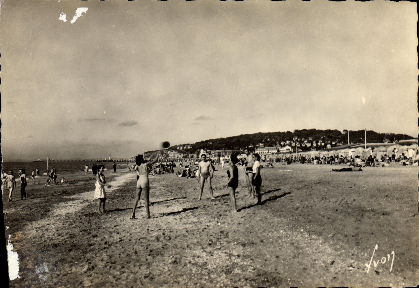 CPM Deauville La Plage