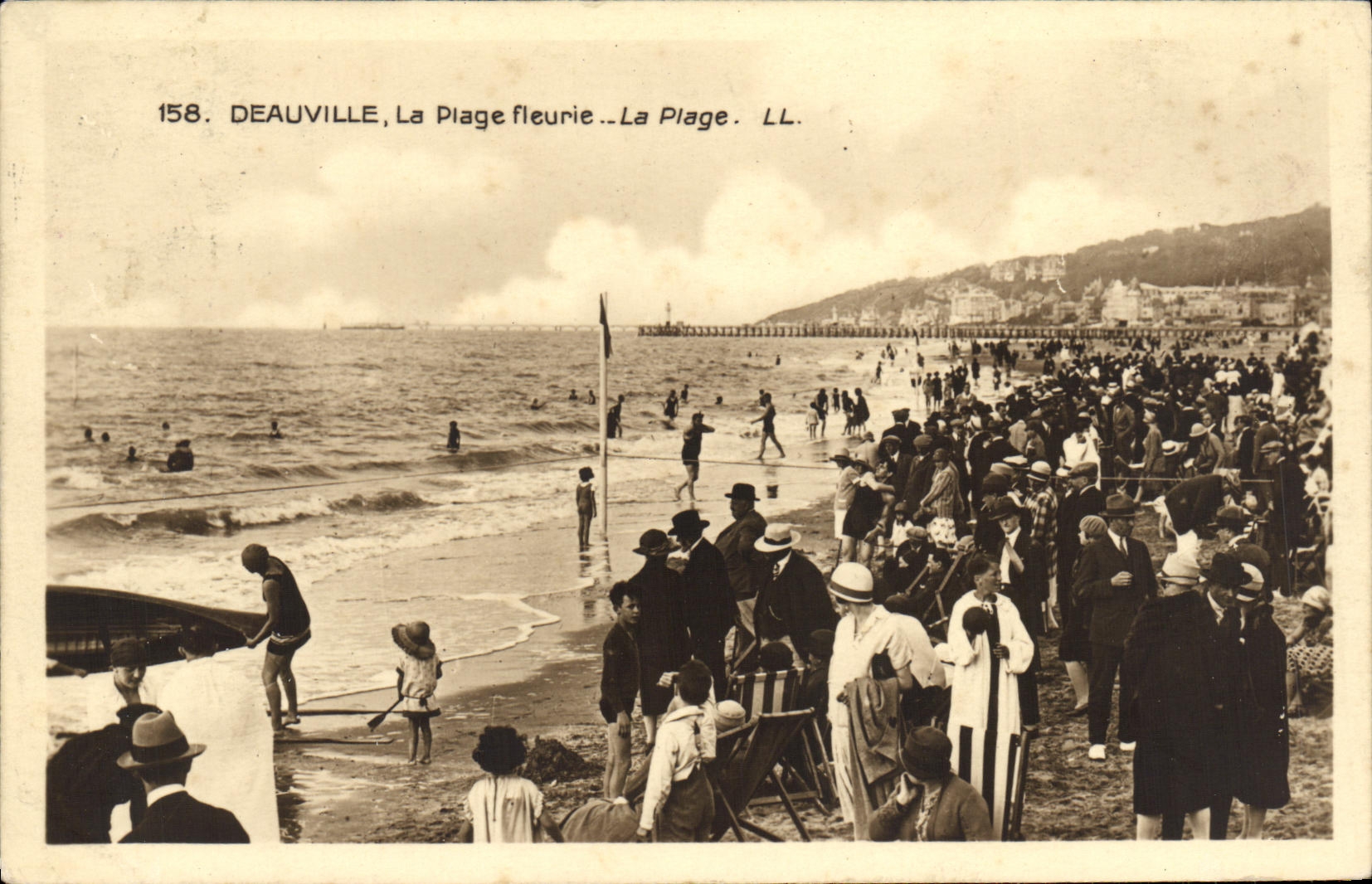 CPA Deauville la Plage Fleurie La Plage