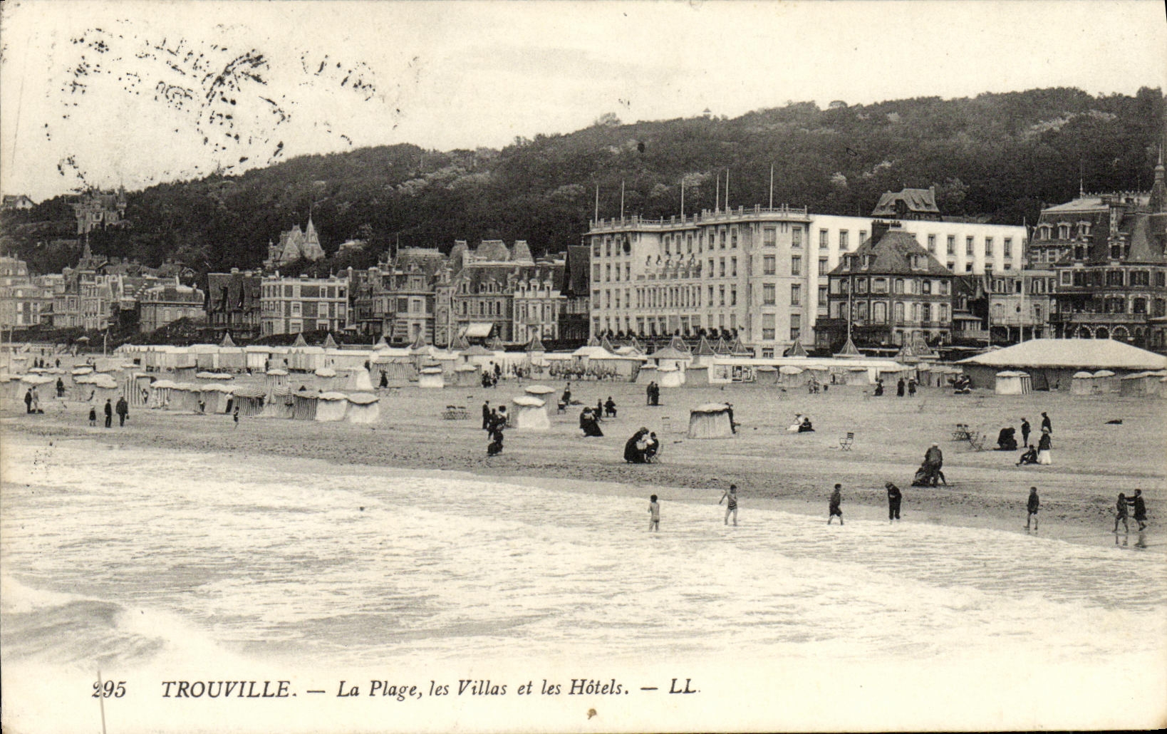 POSTAL Deauville de la VENDIMIA los chalets y los hoteles de la playa