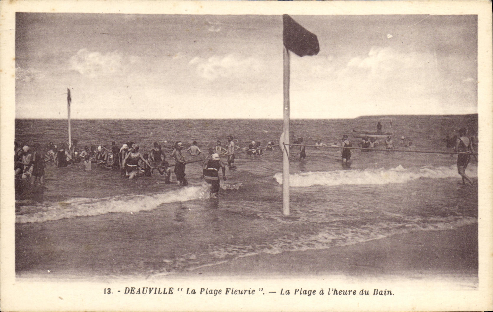 CPA Deauville La Plage Fleurie La Plage a l heure du Bain