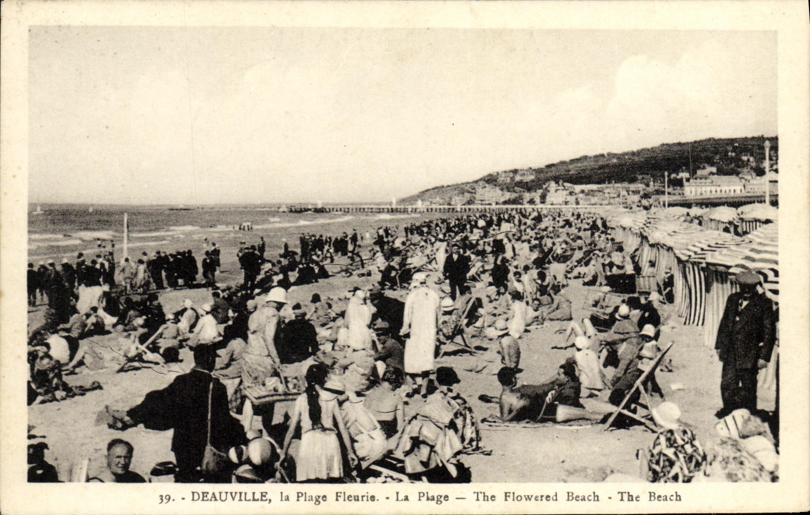 CPA Deauville La Plage Fleurie La Plage