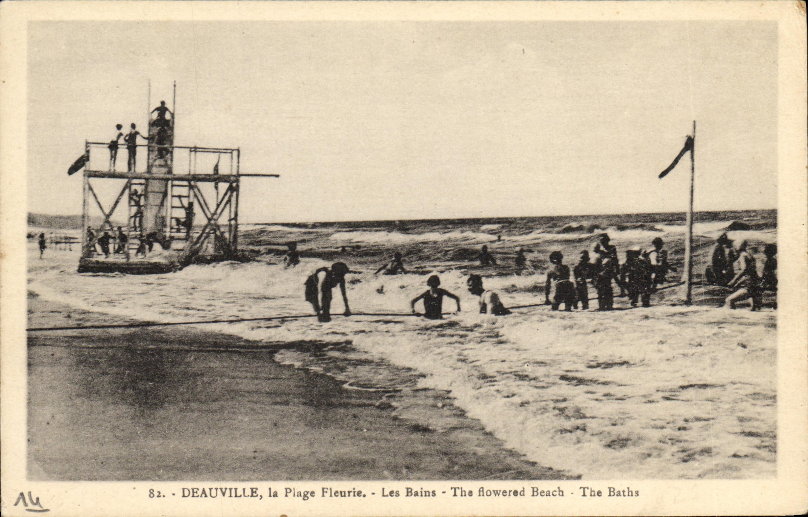 CPA Deauville La Plage Fleurie Les Bains