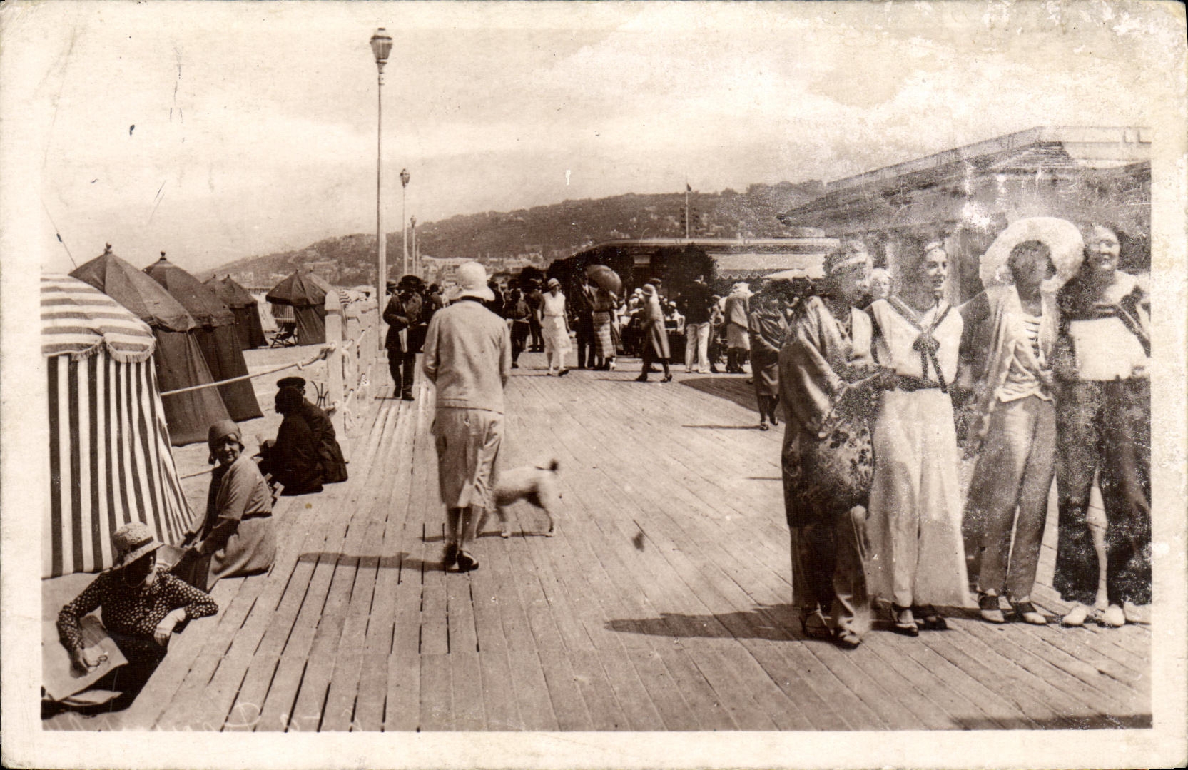 CPA Deauville Les Planches