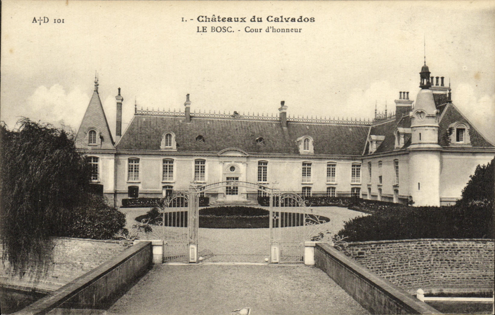 Los castillos de la POSTAL de la VENDIMIA del Apple brandy Bosc cortejan honor de D