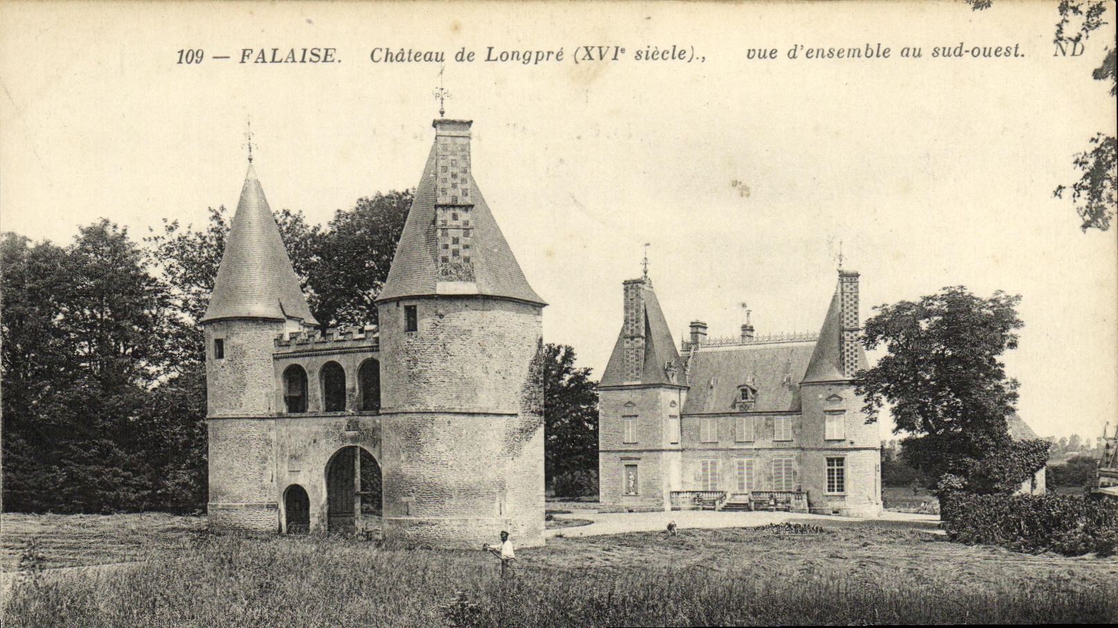 VINTAGE POSTCARD Cliff Castle of Longpre seen D together in the western south