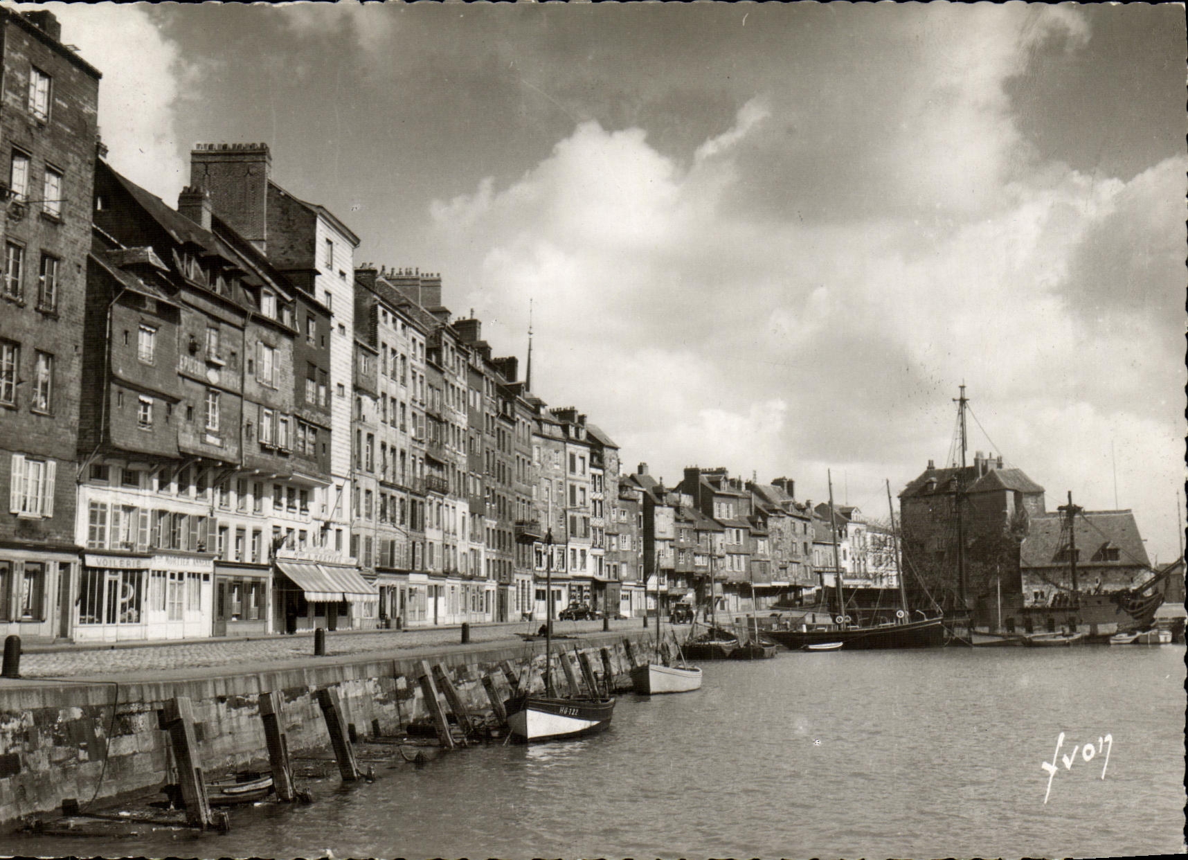 MODERN CARD Honfleur Basin of L Western quay co  Catherine