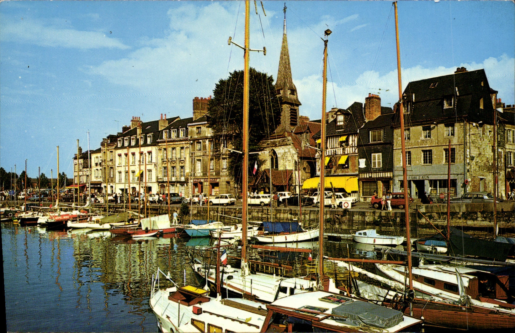 MODERN CARD Honfleur the Old Basin and the Quay co  Etienne Boats
