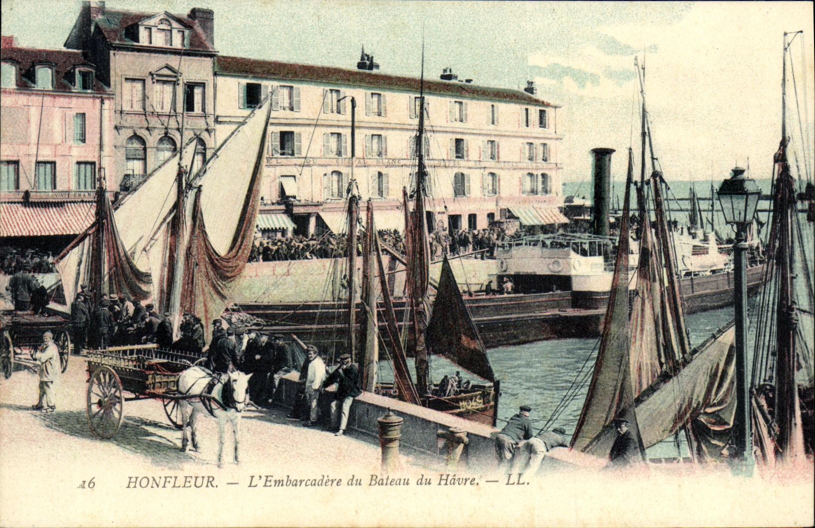 VINTAGE POSTCARD Honfleur L Embracadere of the Boat of Le Havre