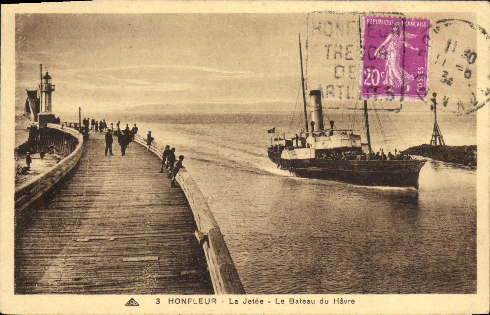 VINTAGE POSTCARD Honfleur the Pier the Boat of Le Havre