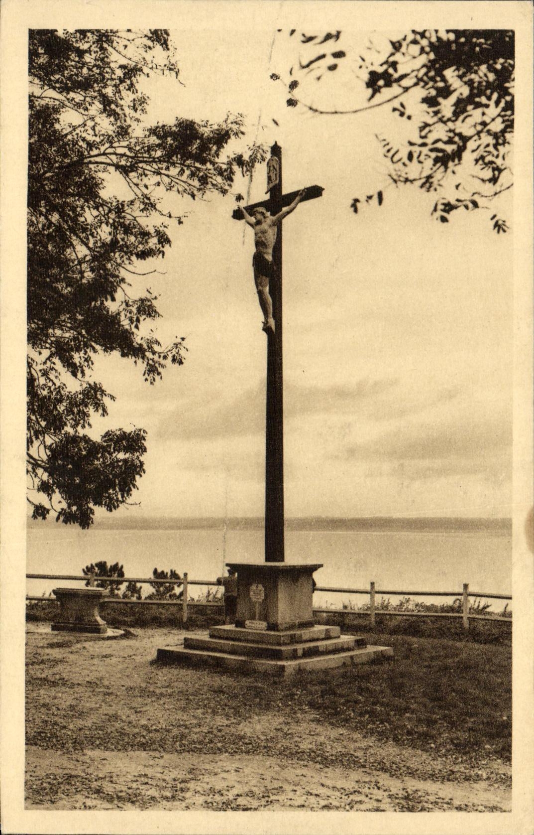 POSTAL de la VENDIMIA la dimension de la tolerancia el martirio y el L estuario de Honfleur