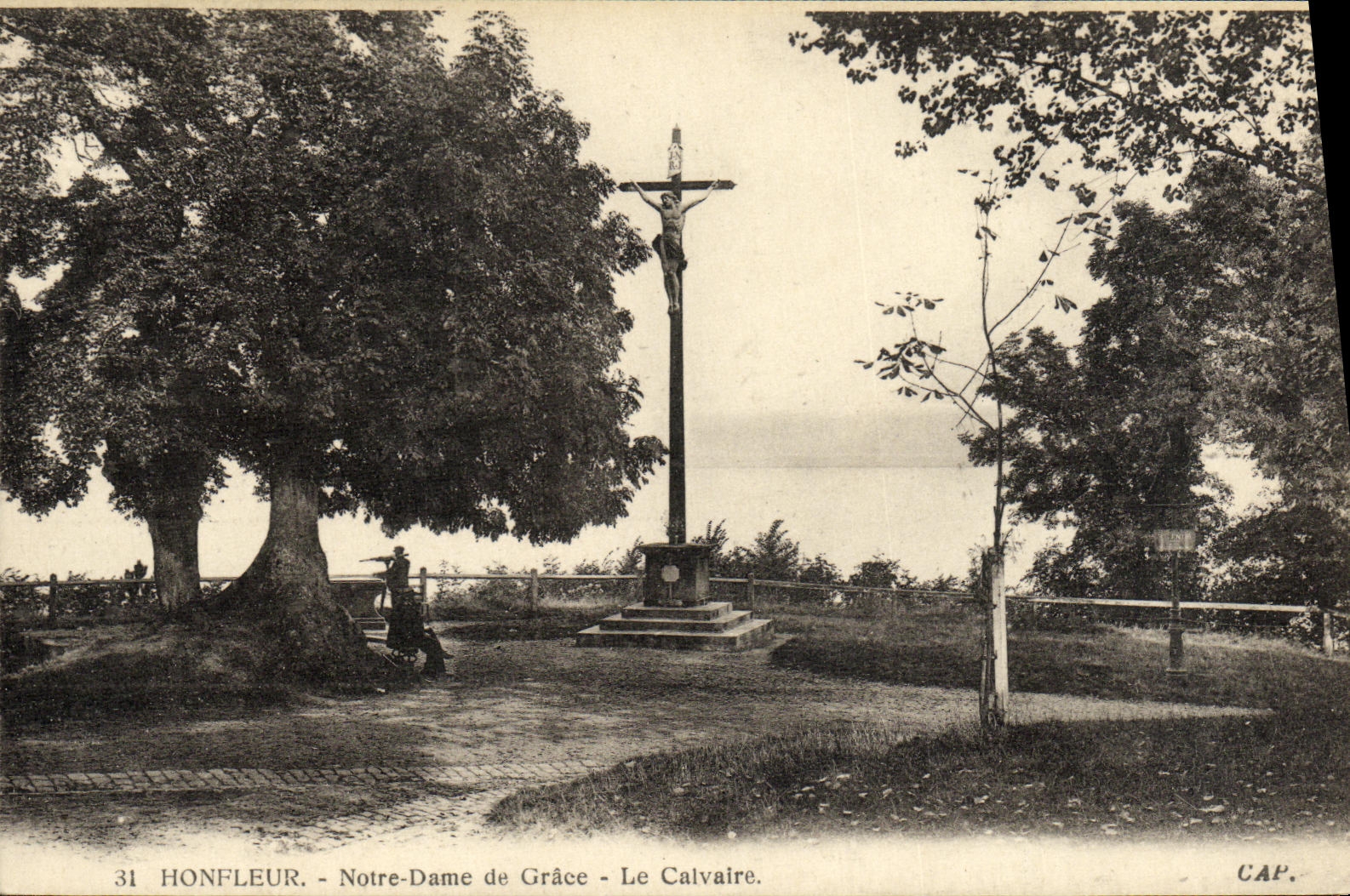 CPA Honfleur Notre Dame de Grace le Calvaire