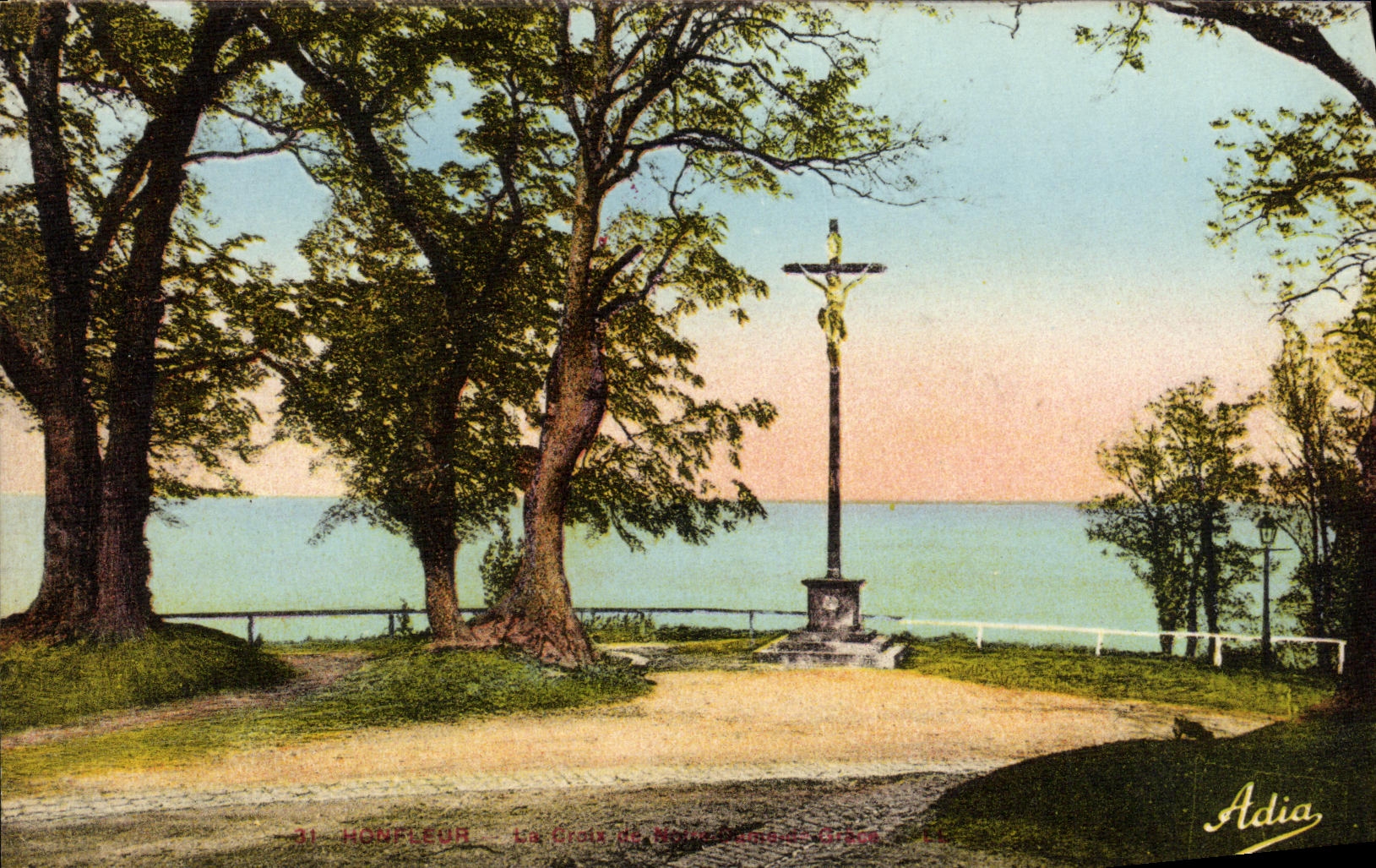 VINTAGE POSTCARD Honfleur the Martyrdom of the Dimension of Grace