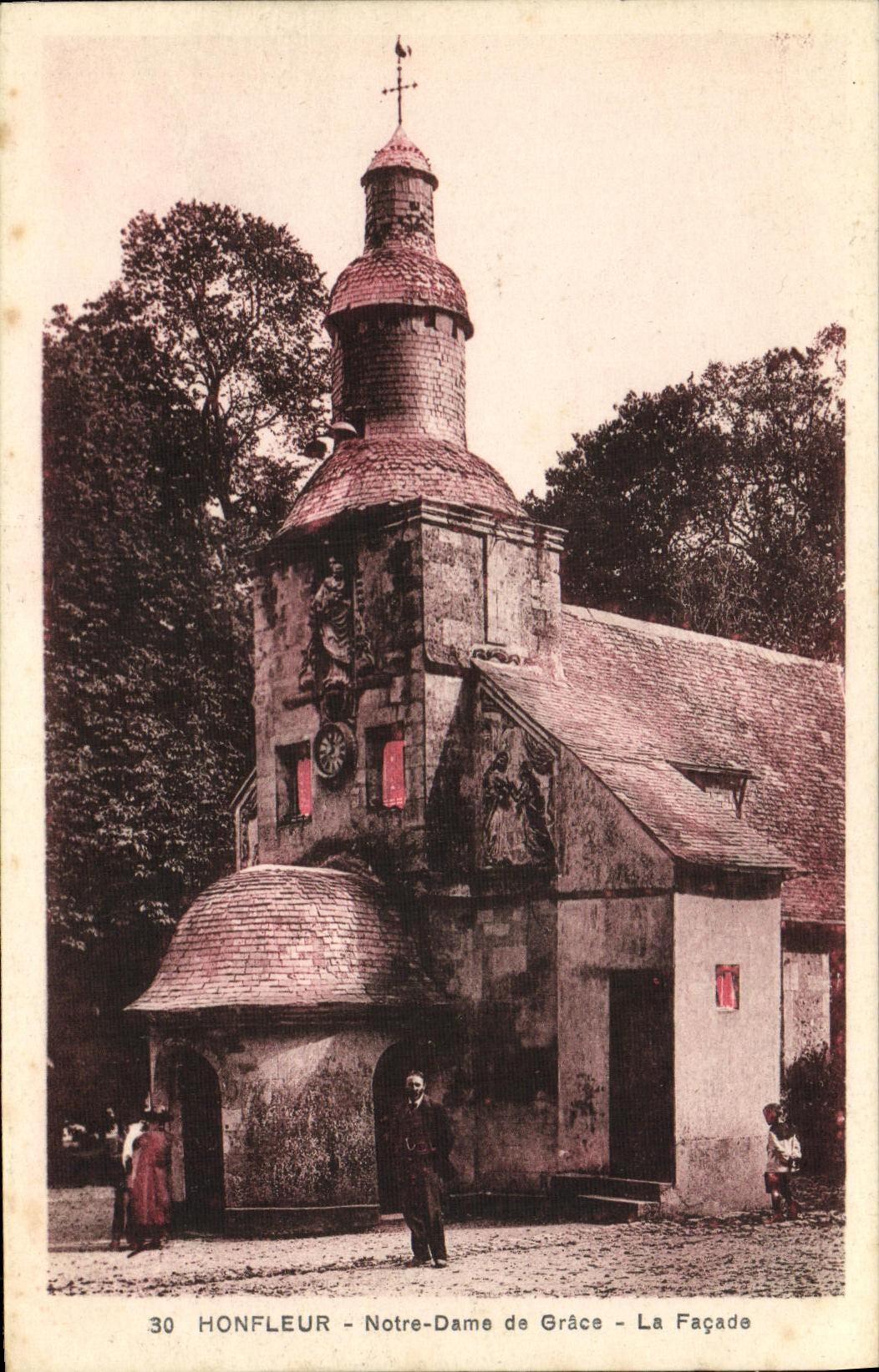 CPA Honfleur Notre Dame De la Grace La facade