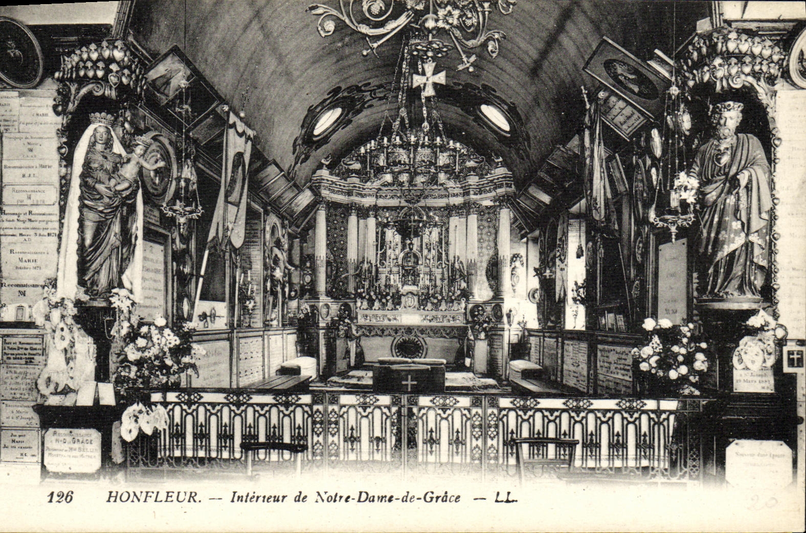 POSTAL Honfleur interior de la VENDIMIA de la Virgen Notre Dame de Grace