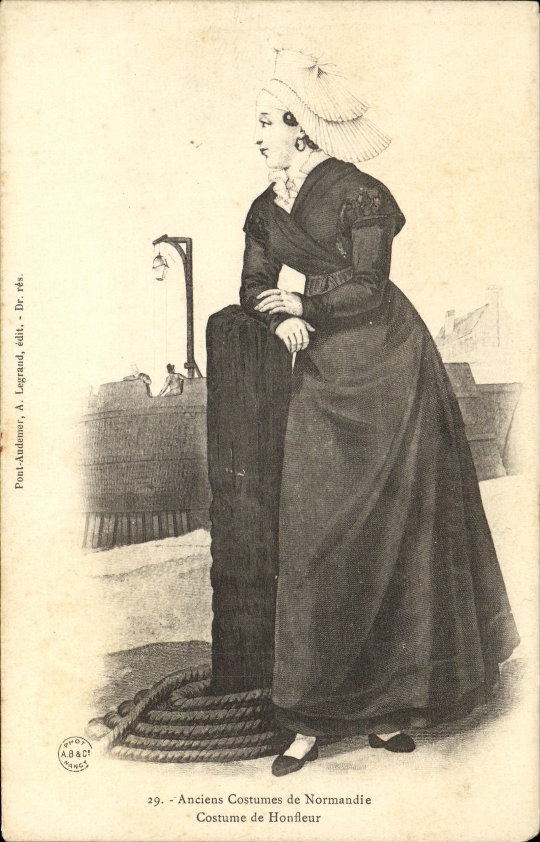 Trajes viejos de Honfleur Normandia de la POSTAL de la VENDIMIA de Normandia